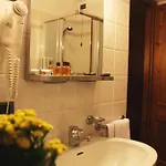Отель Dei Camosci 3*