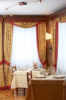 Dei Camosci Hotell 3*