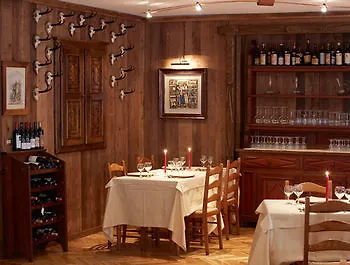 Hotell Dei Camosci 3*